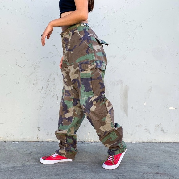 Baggy trendy cargo pants - Picture 3 of 8